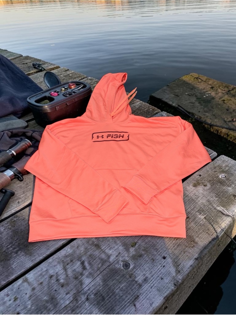 Under Armour Fish Hooded Pullover in Coral/Peach Womens XL